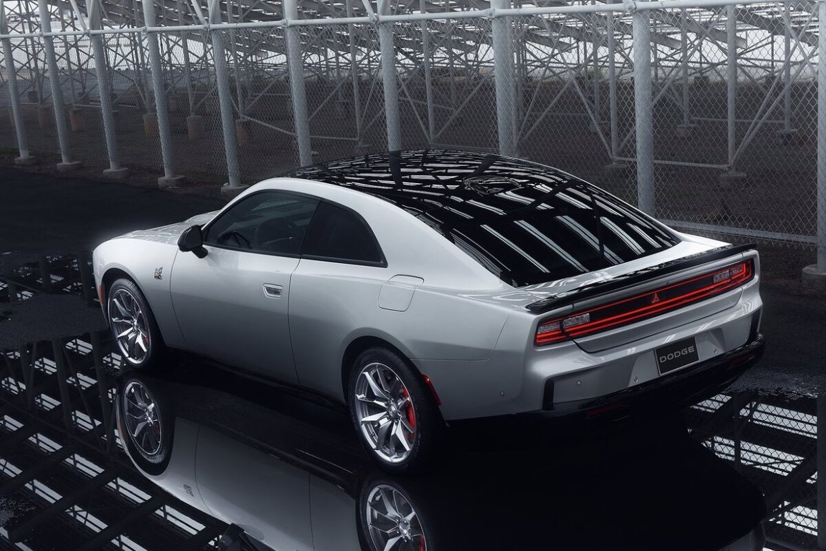 Dodge Charger Daytona - 2024