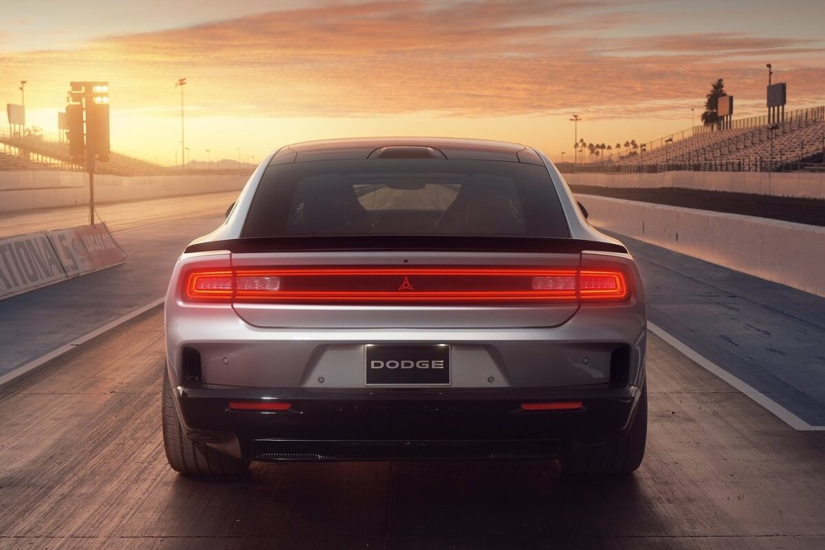 Dodge Charger Daytona - 2024