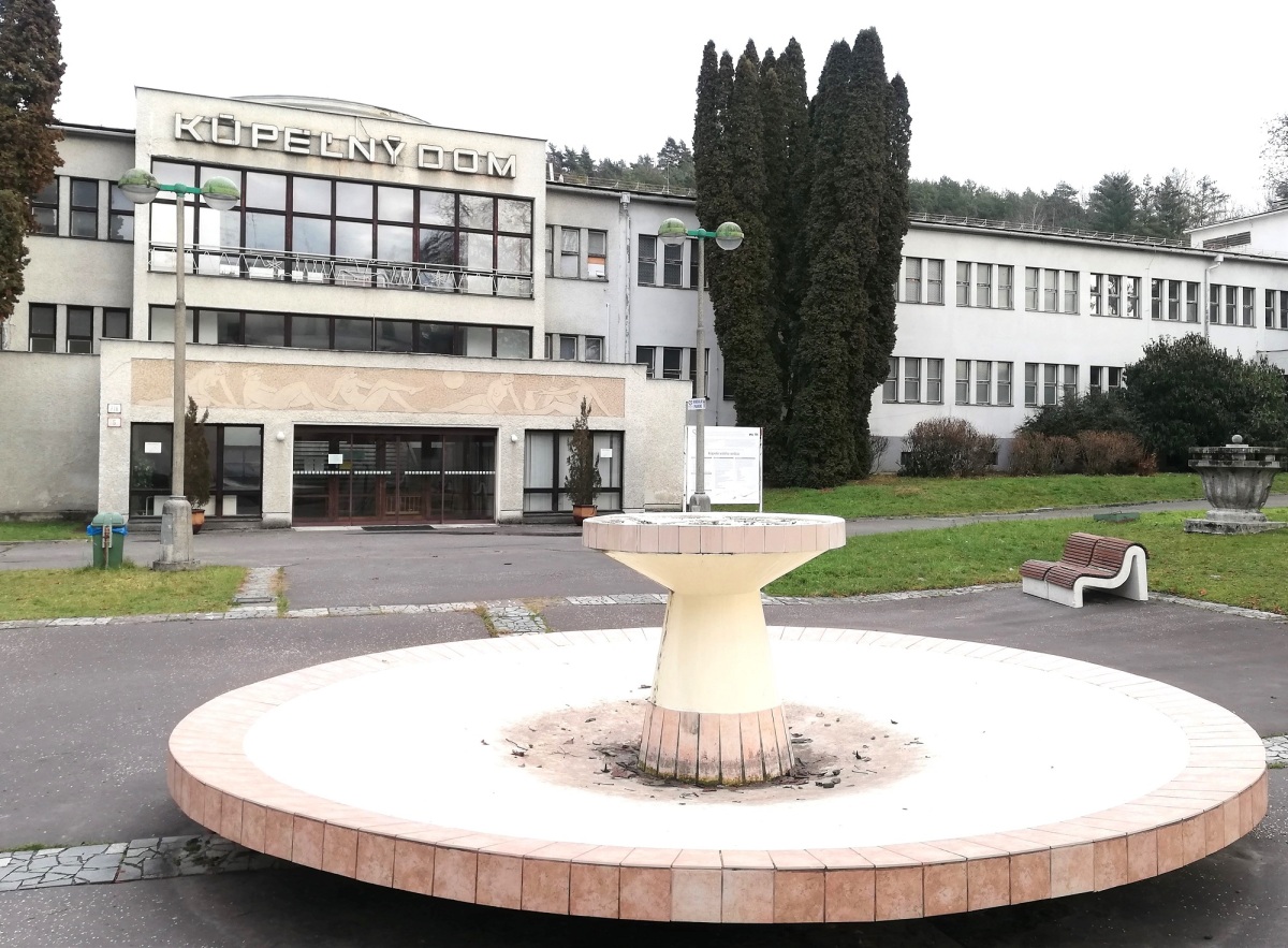 kúpeľný dom, Sliač
