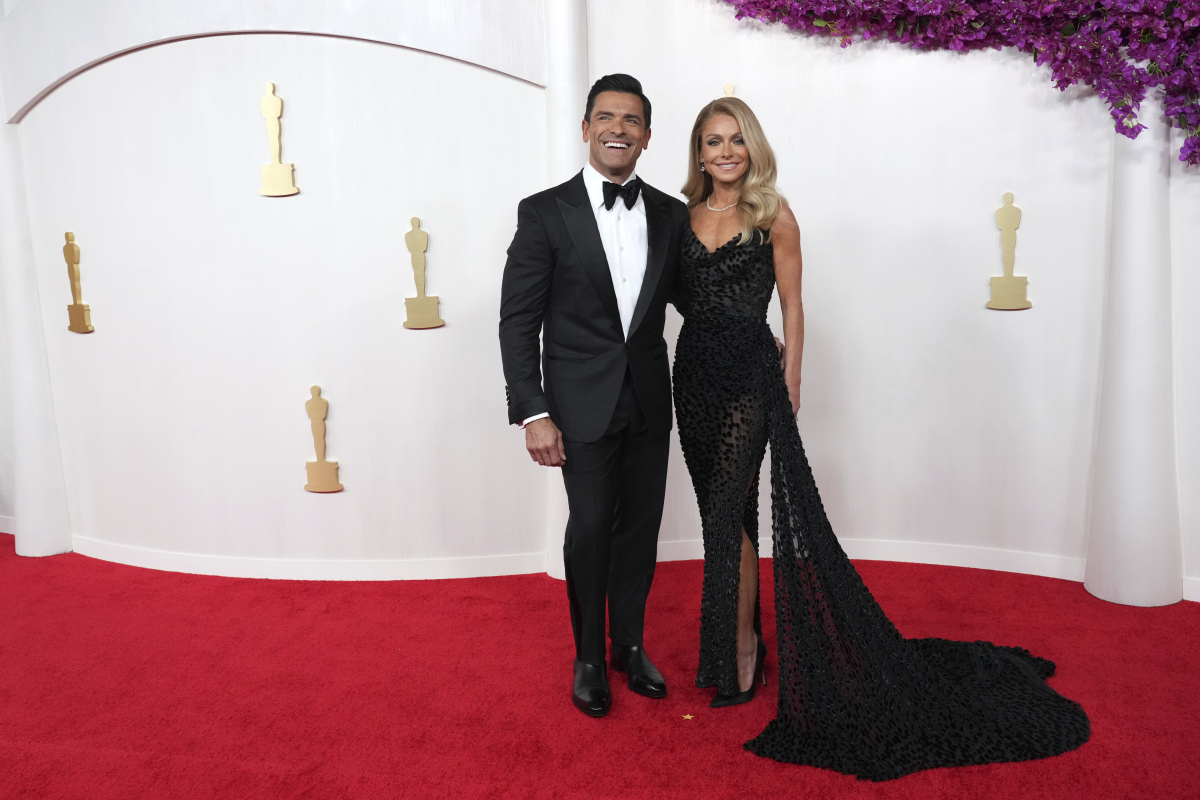 Herec Mark Consuelos a jeho manželka Kelly Ripa.