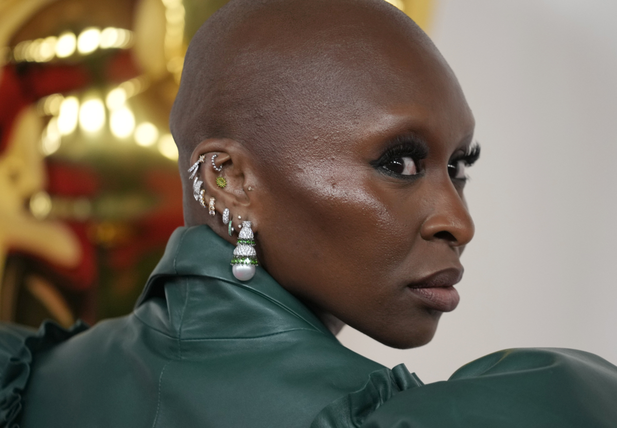 Herečka a speváčka Cynthia Erivo v kreácii Louis Vuitton.