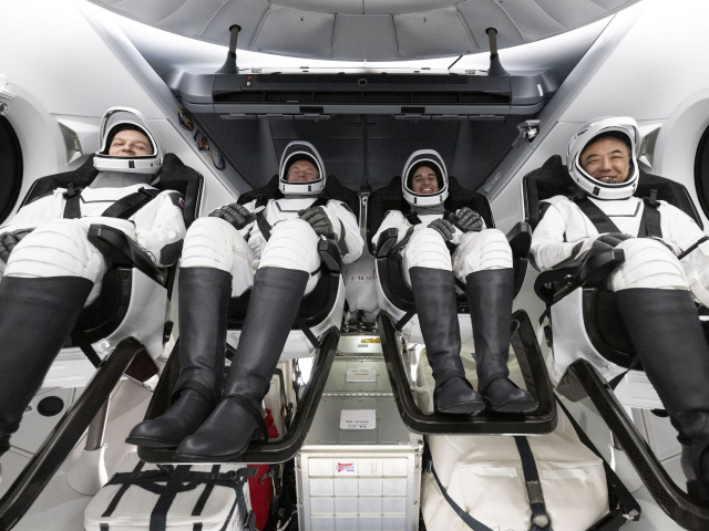 spacex, astronauti,  Borisov,  Mogensen, Moghbeliová, Furukawa