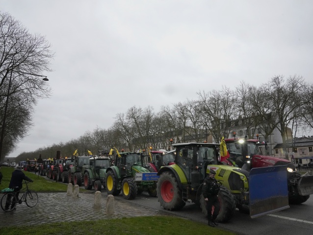 Francúzsko poľnohospodári protest farmári traktory