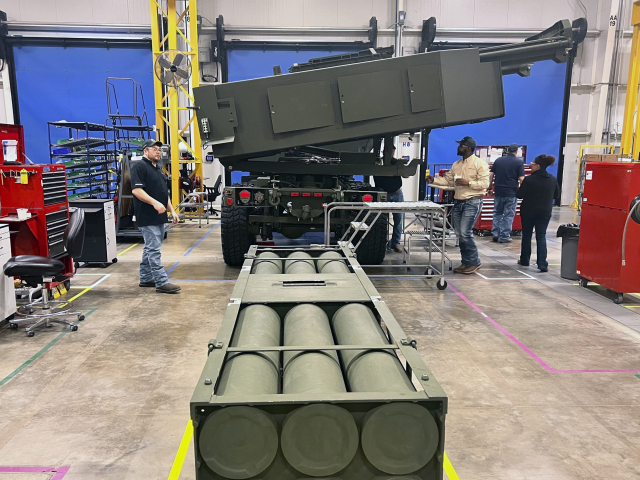 vojna na Ukrajine, MLRS systém, zbrane