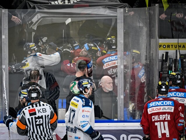 HC Sparta Praha, Bílí Tygři Liberec