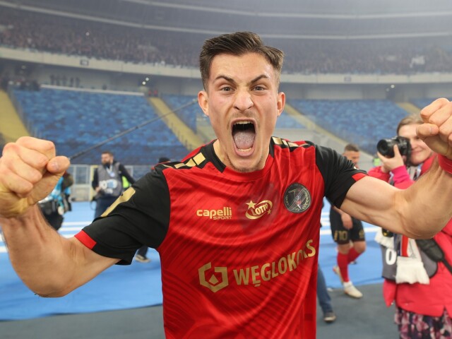 Adrián Kaprálik