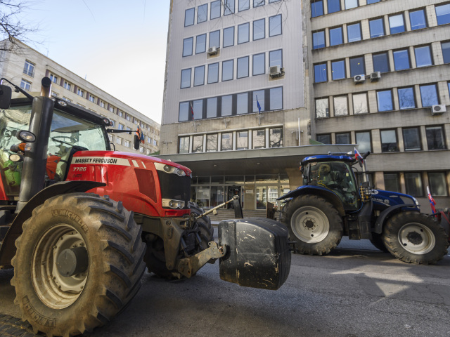SR MPRV farmári poľnohospodári protesty BAX