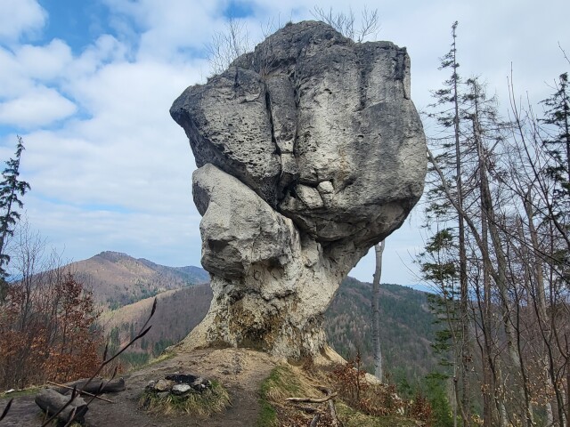 Súľov - Hradná, Budzogáň, mReportér