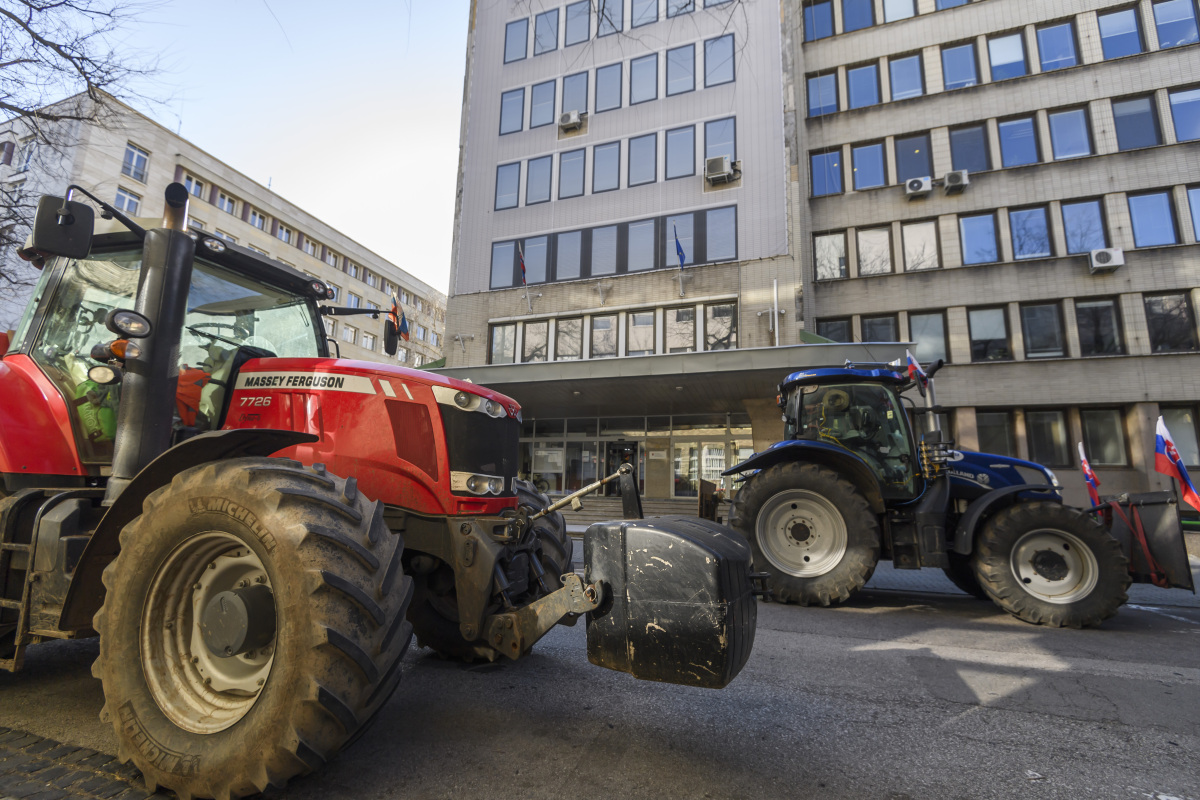 SR MPRV farmári poľnohospodári protesty BAX