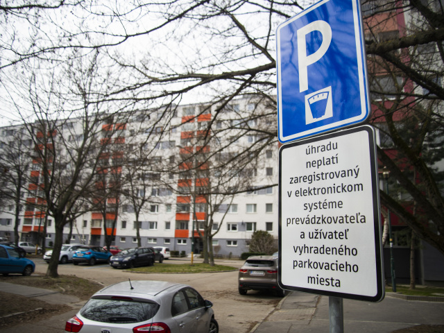 SR Bratislava Petržalka rezidenčné parkovanie BAX