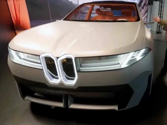 BMW Vision Neue Klasse X - 2024