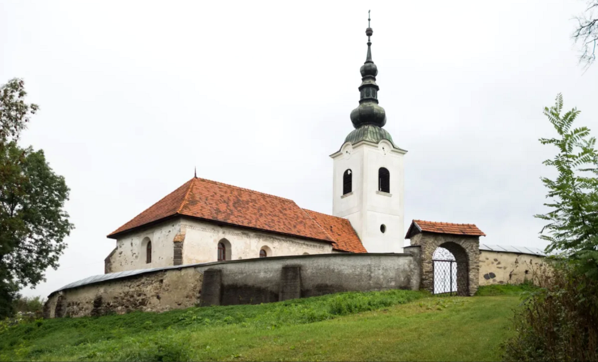 Rimavská Baňa, kostol