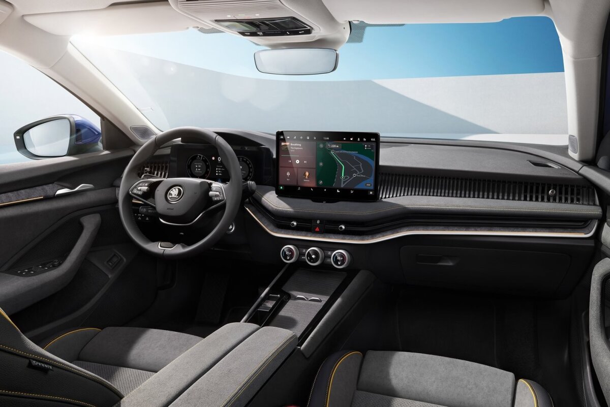 Škoda Superb Combi - 2024