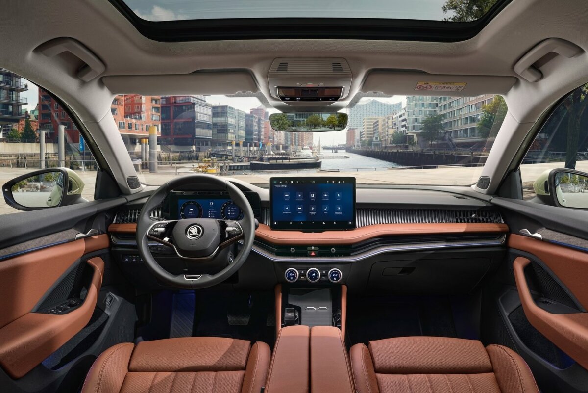 Škoda Superb Combi - 2024