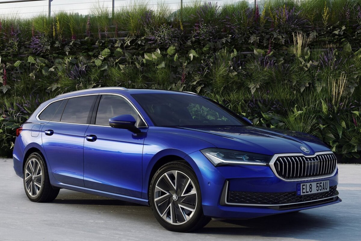Škoda Superb Combi - 2024