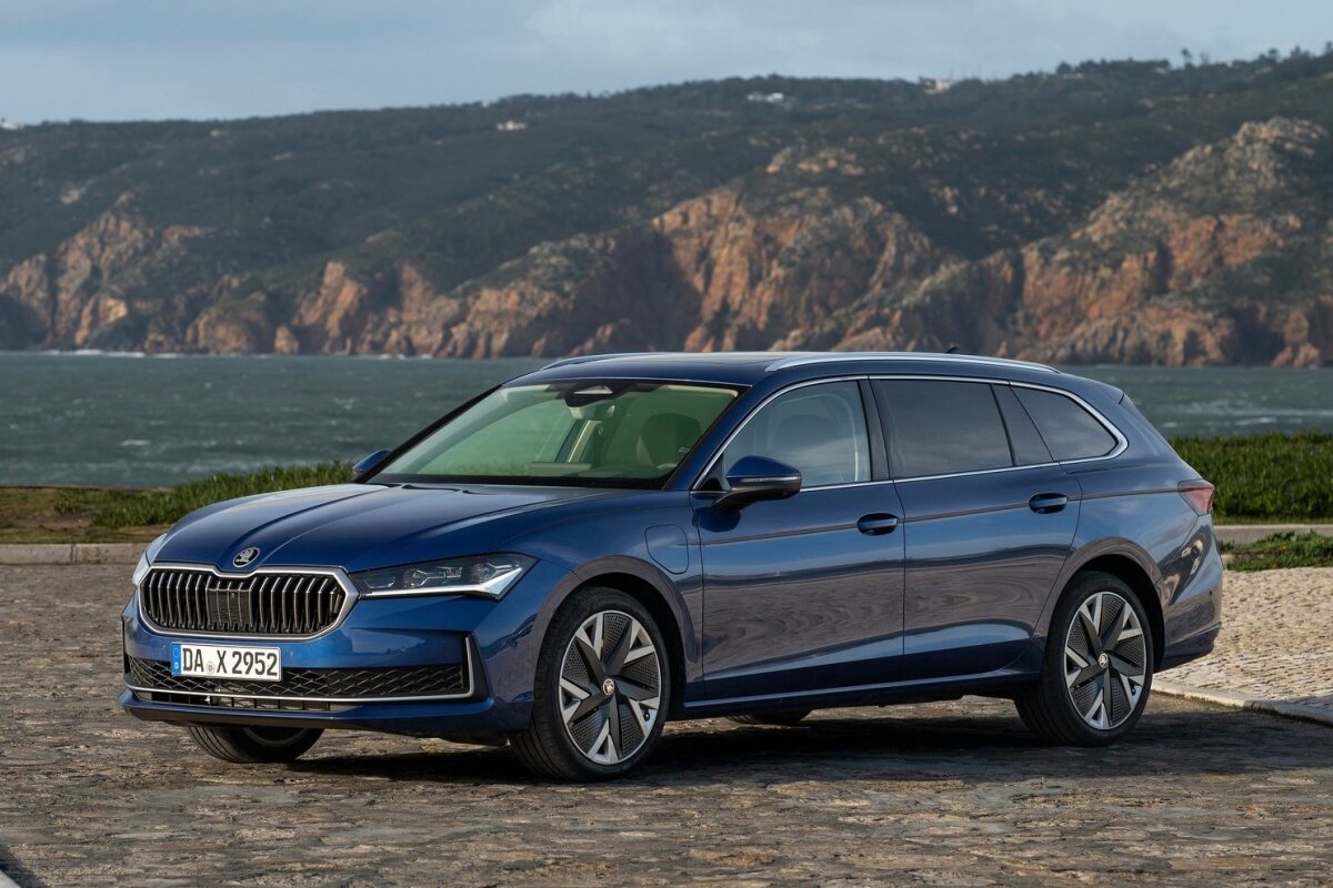 Škoda Superb Combi - 2024