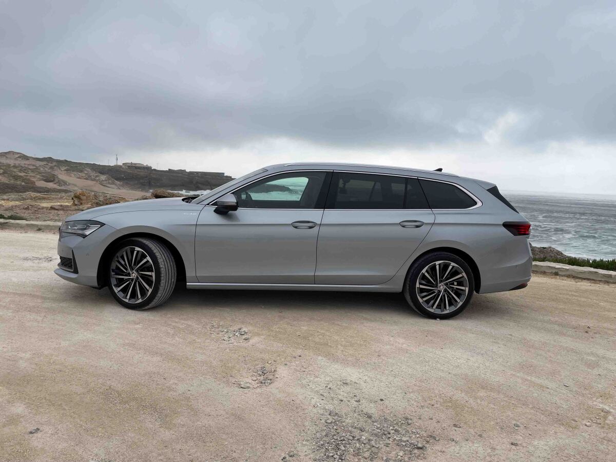 Škoda Superb Combi - prvá jazda 2024