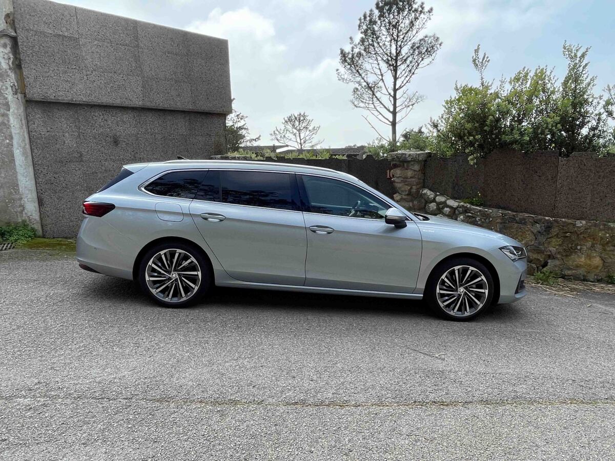 Škoda Superb Combi - prvá jazda 2024