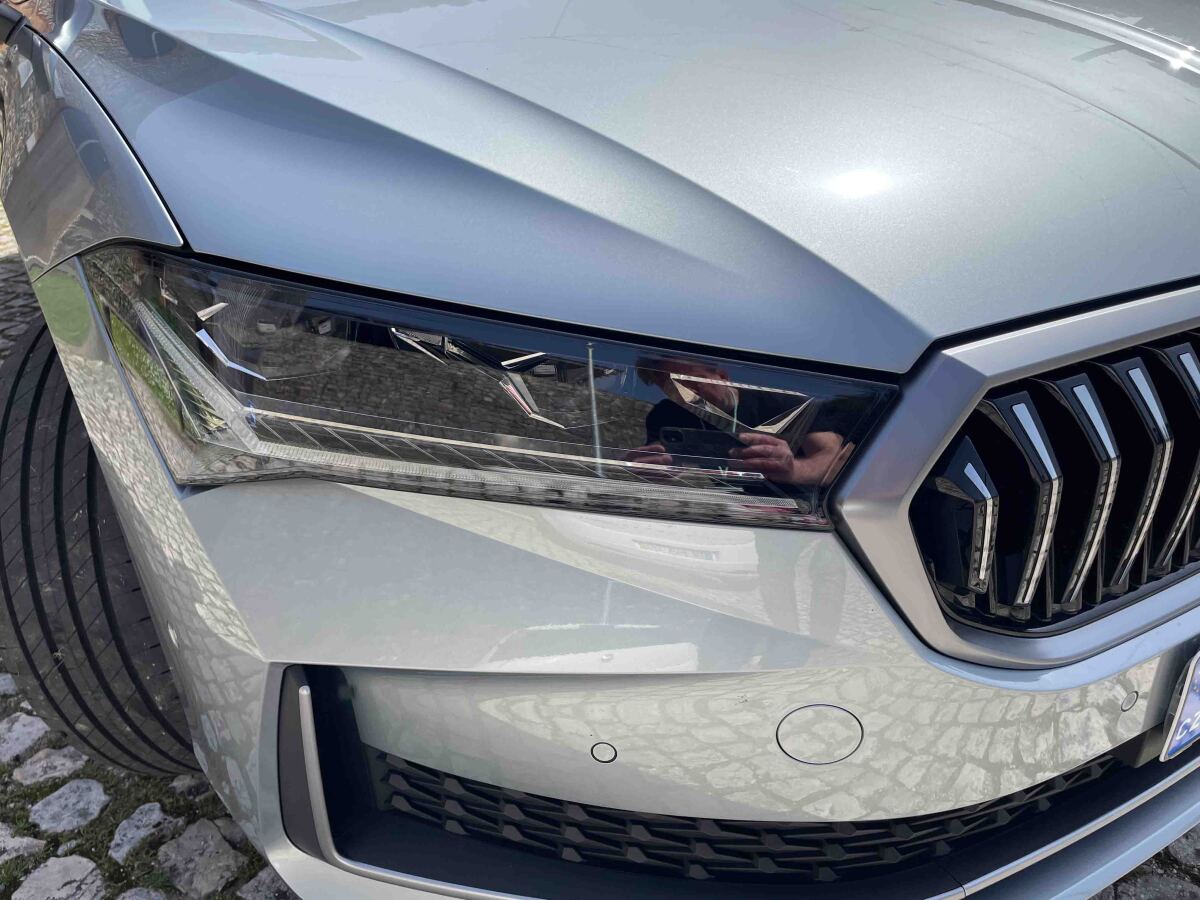 Škoda Superb Combi - prvá jazda 2024