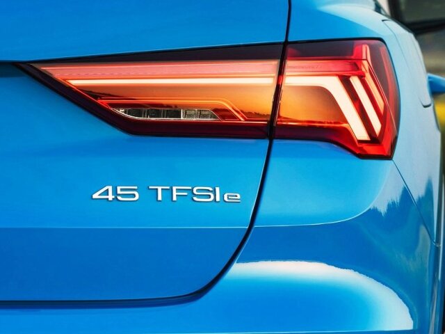 Audi Q3 45 TFSIe - 2021