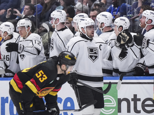 Kings Canucks NHL Kopitar