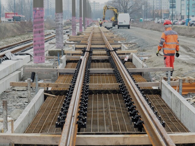SR Bratislava Petržalka doprava električka výstavba BAX