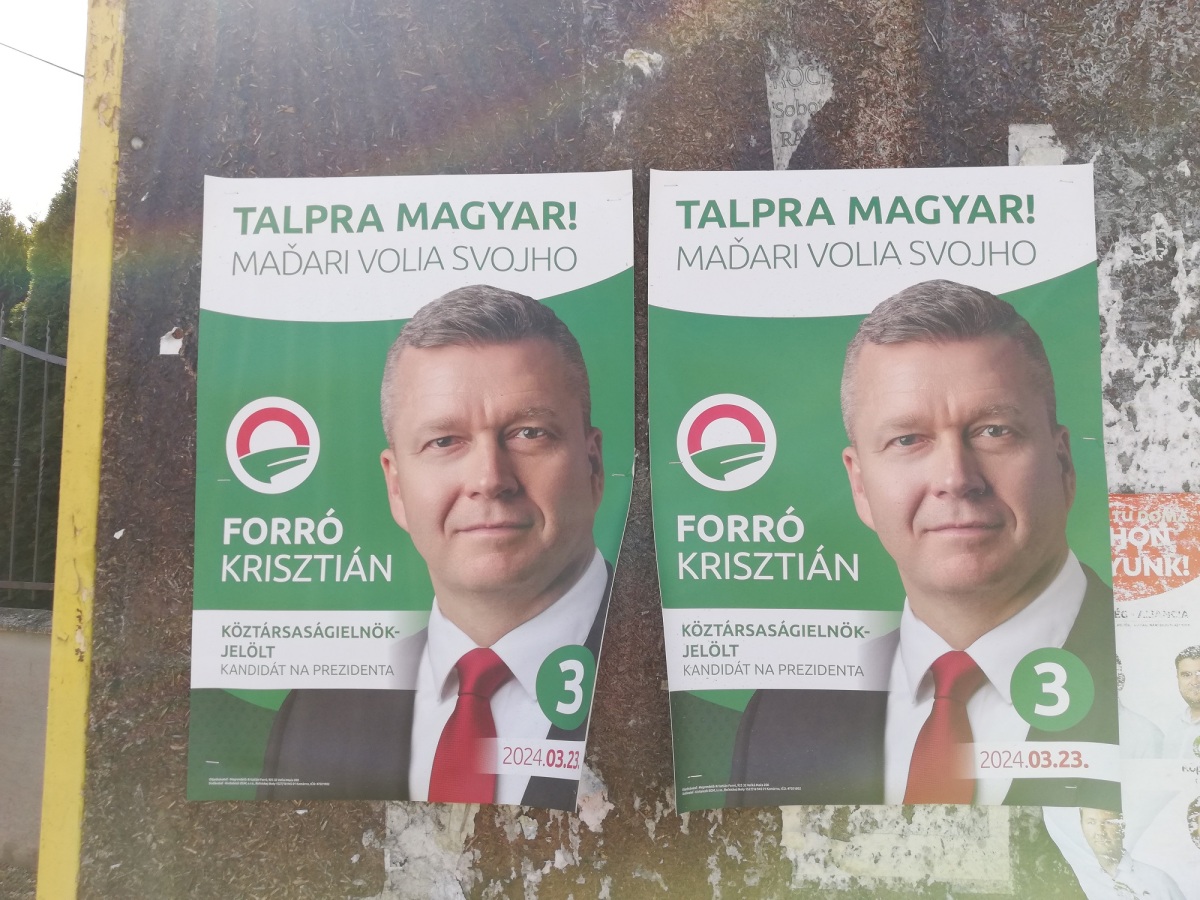 plagáty, forró