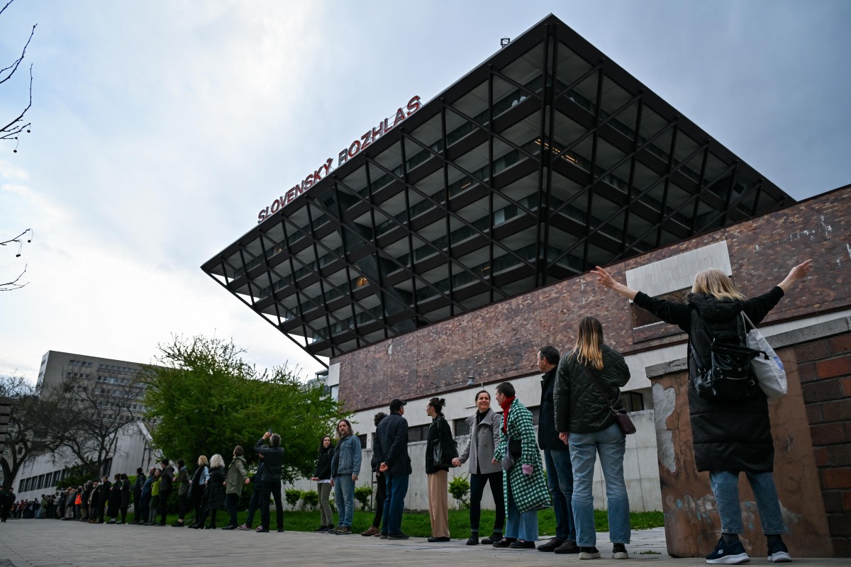 SR Bratislava RTVS protestný pochod BAX