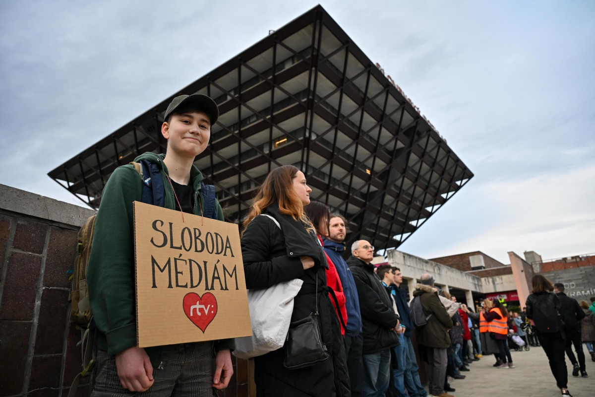 SR Bratislava RTVS protestný pochod BAX