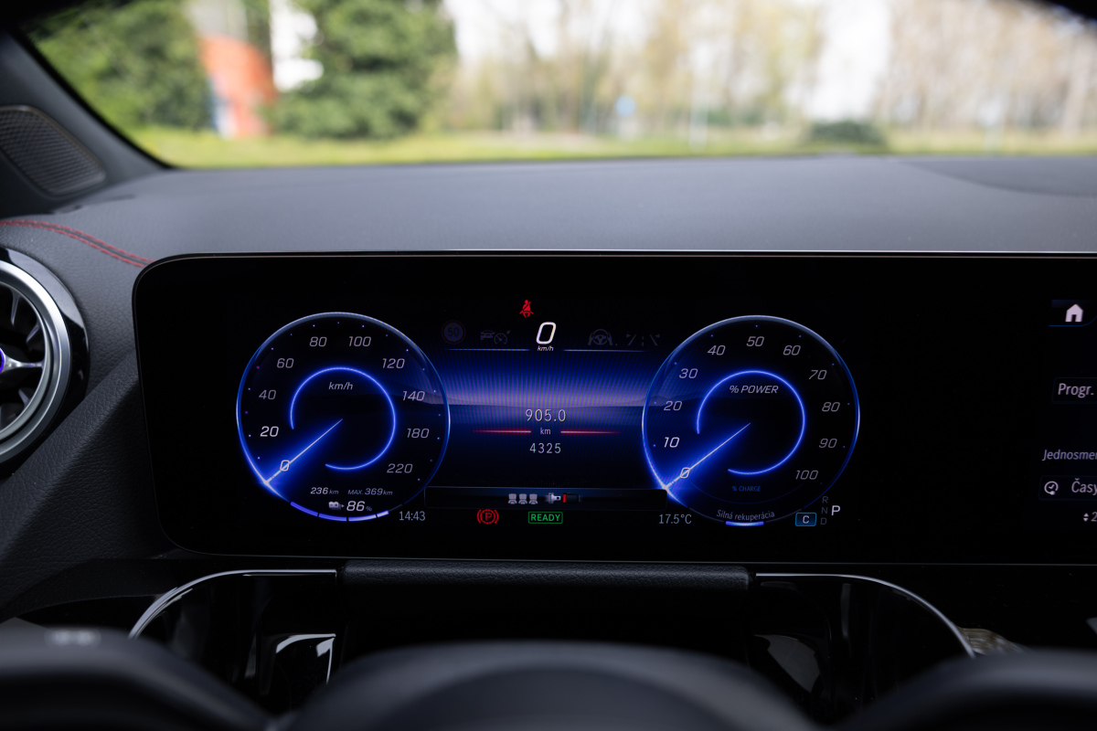 Mercedes-Benz EQA 350 4Matic - test 2024