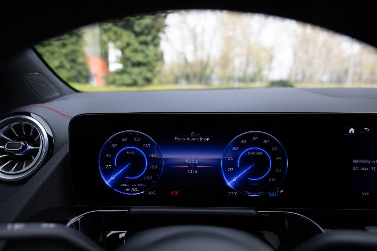 Mercedes-Benz EQA 350 4Matic - test 2024
