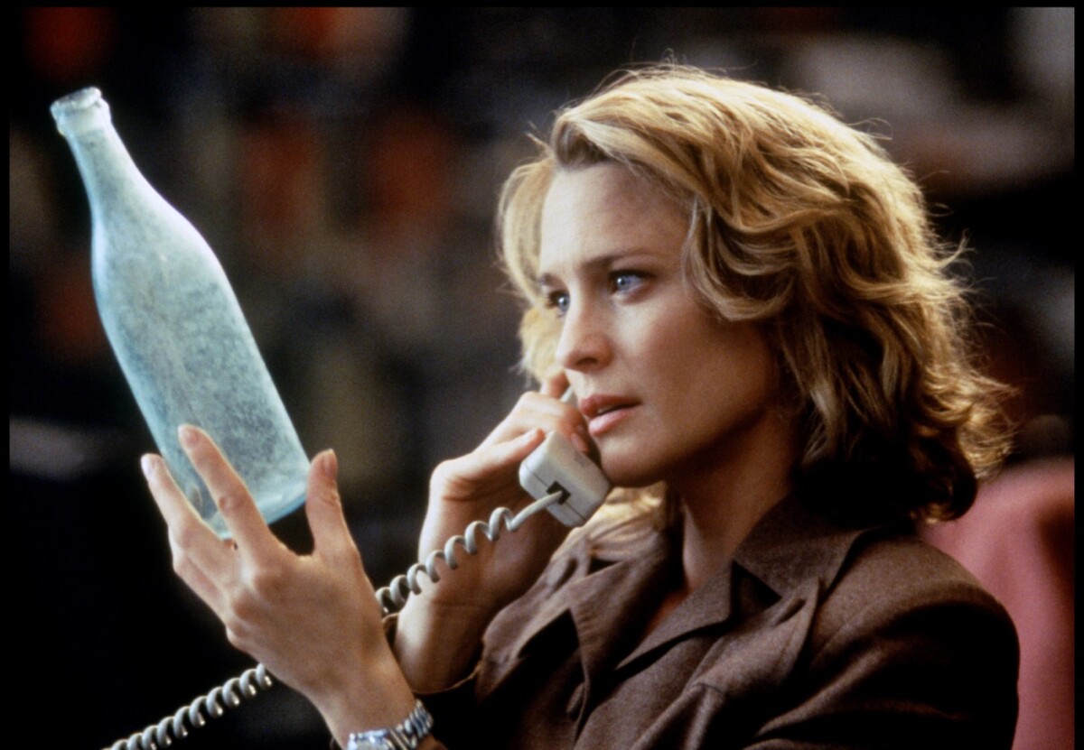 Správa vo fľaši, Robin Wright