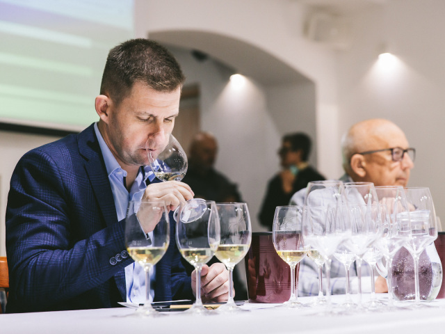 2024-04-10 12-11-46-degustacia