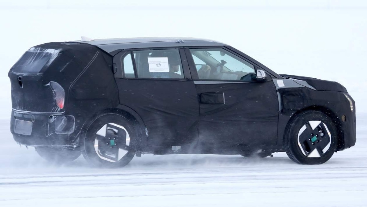 Kia EV3 - testovací prototyp 2024