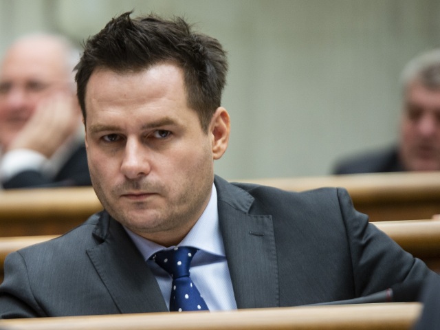Peter Náhlik