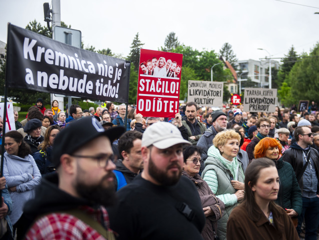 NR SR, protest