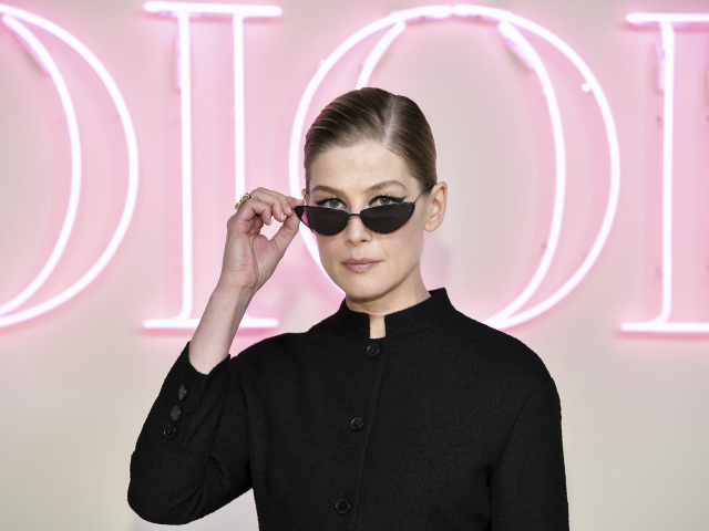 Rosamund Pike