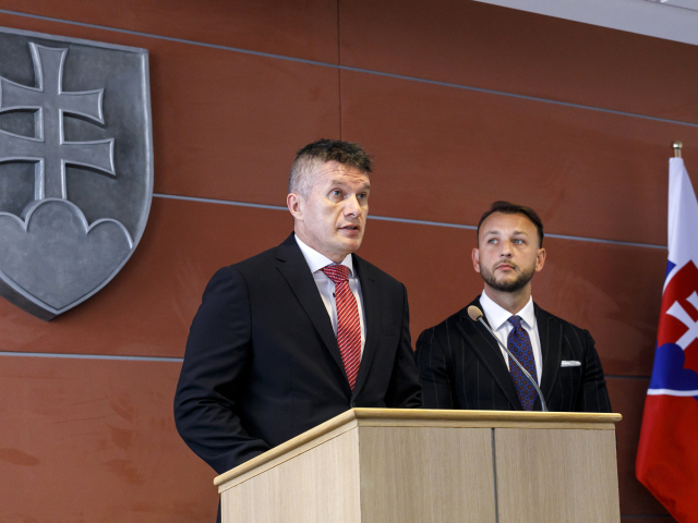 Branislav Zurian, Matúš Šutaj Eštok,