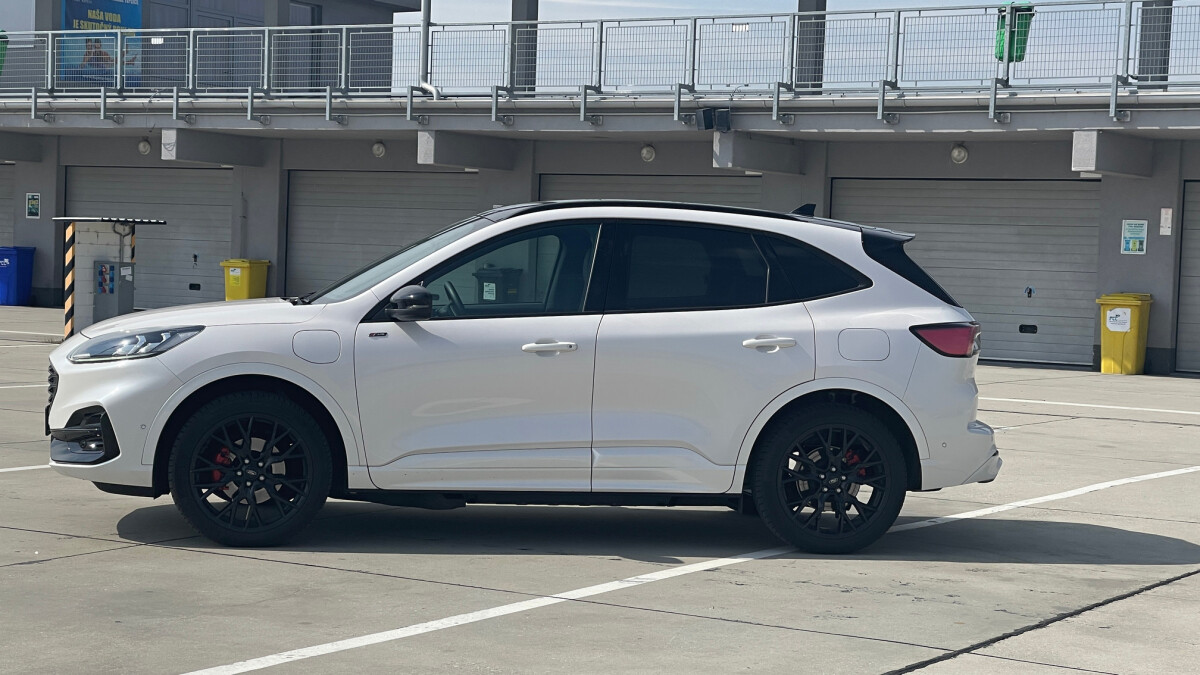 FORD Kuga 2.5 Duratec PHEV (2024)