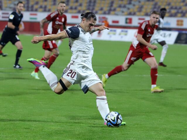 07. Peter Kováčik