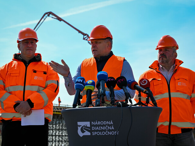 SR Bratislava Premiér Doprava Kontrolný Deň BAX