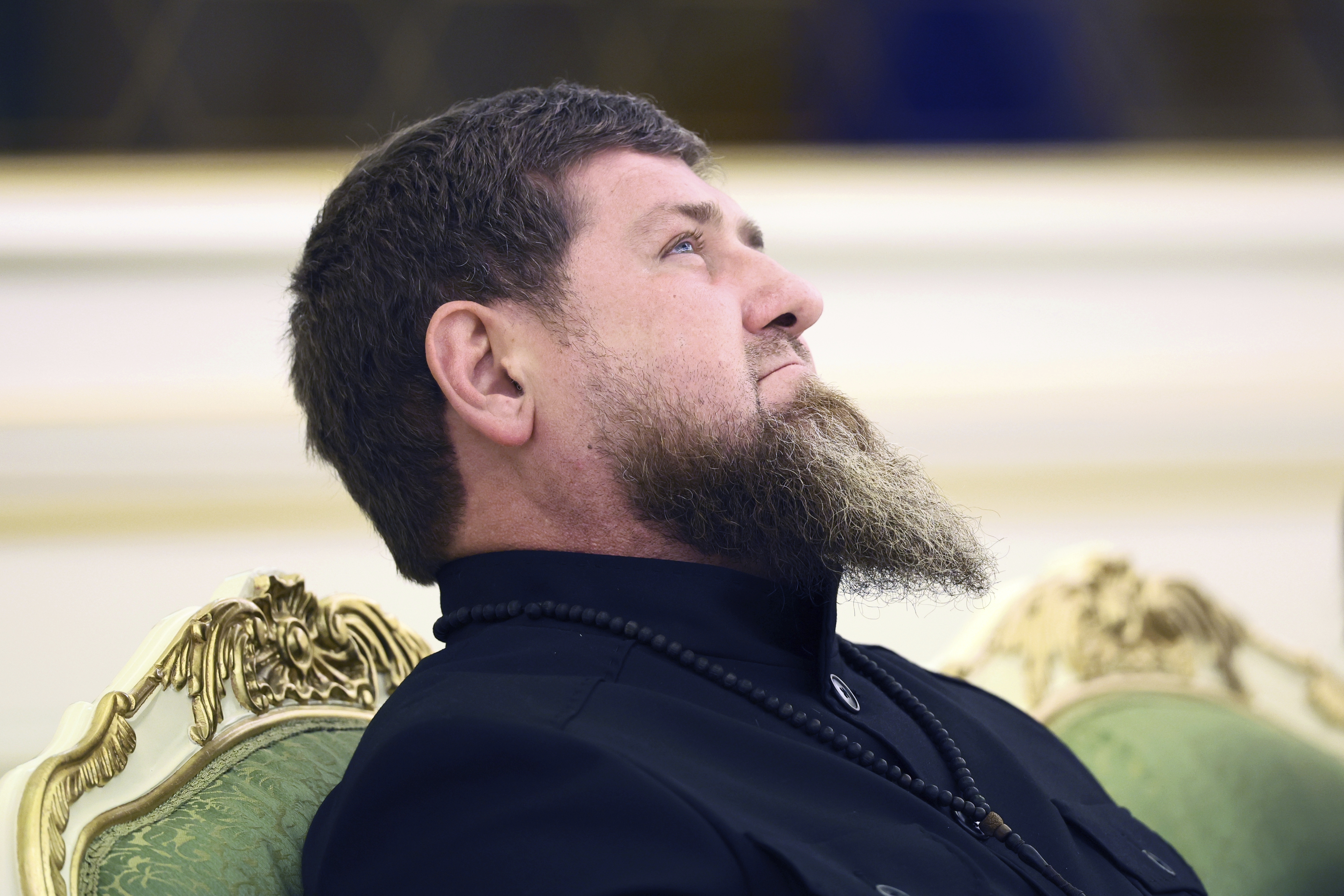 Podľa ruského denníka Novaja Gazeta trpí čečenský líder Ramzan Kadyrov na nevyliečiteľnú formu pankritídy a jeho dni na zemi sú už prakticky spočítané.