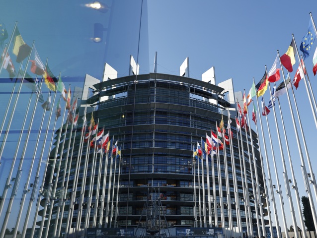 europarlament, európsky parlament, eú, vlajky