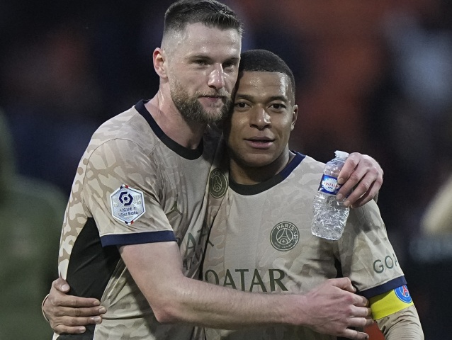 Mbappé, Škriniar