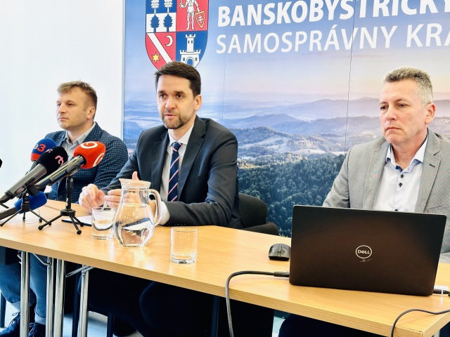 Ondrej Lunter, župan, Michal Urda, primár, Martin Caudt
