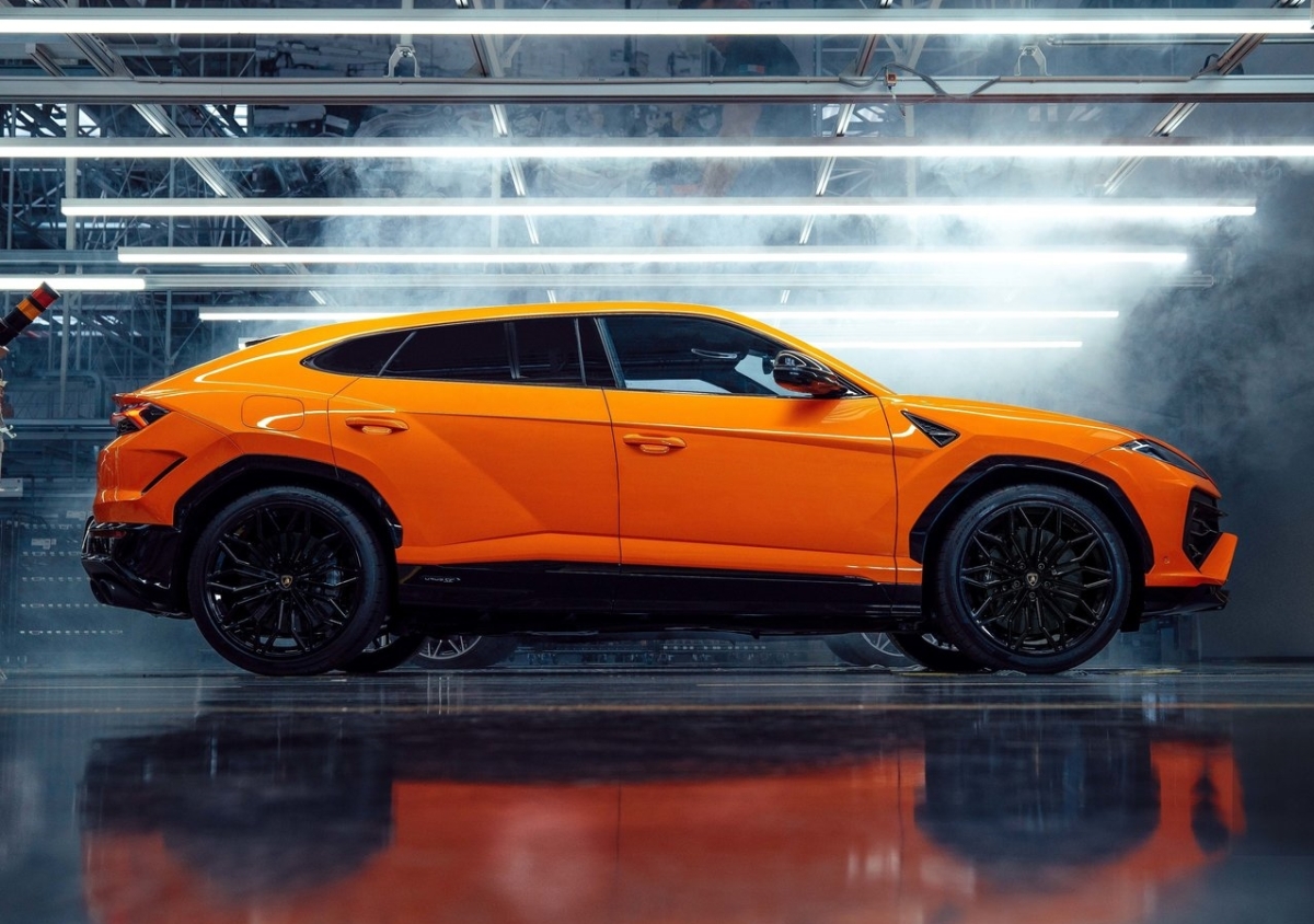 Lamborghini Urus SE 2