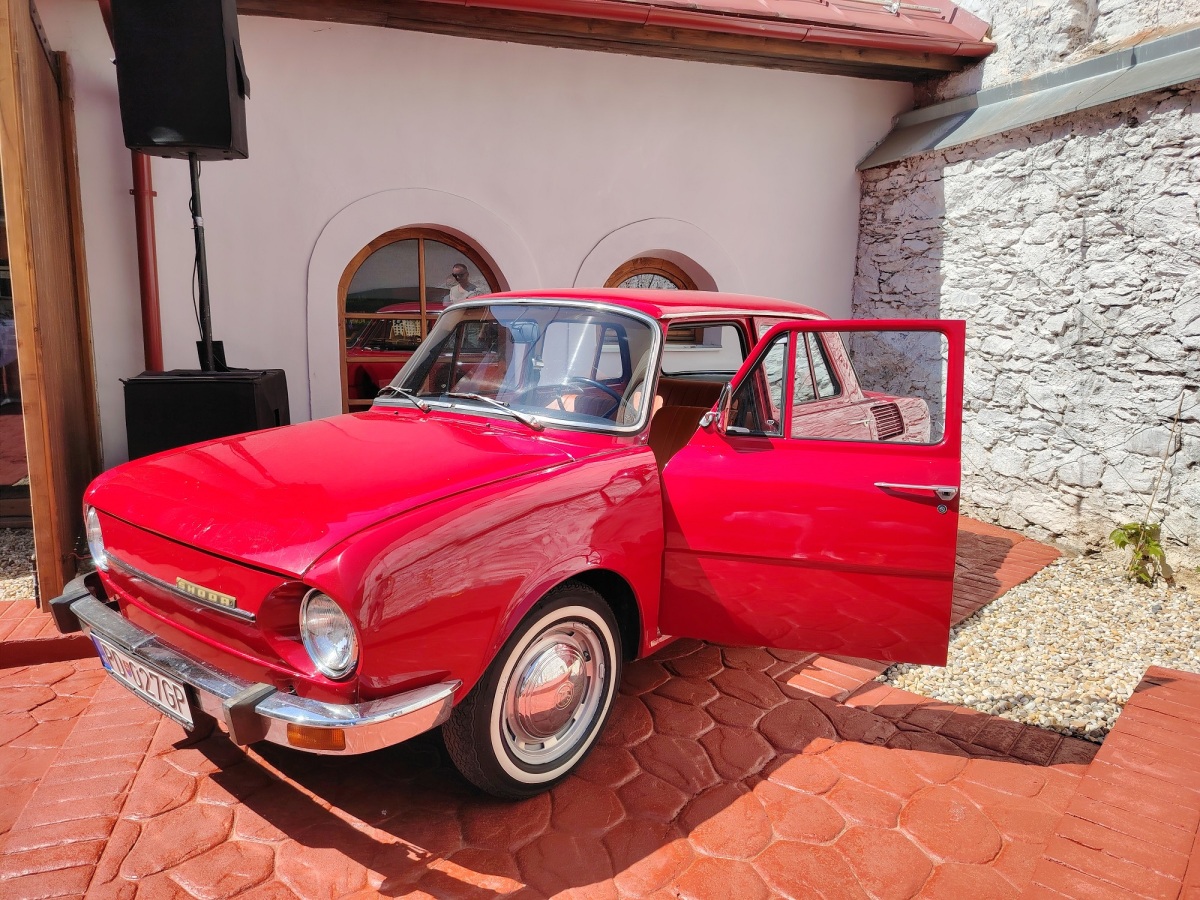 škoda, embéčka, Nostalgia, Brezno