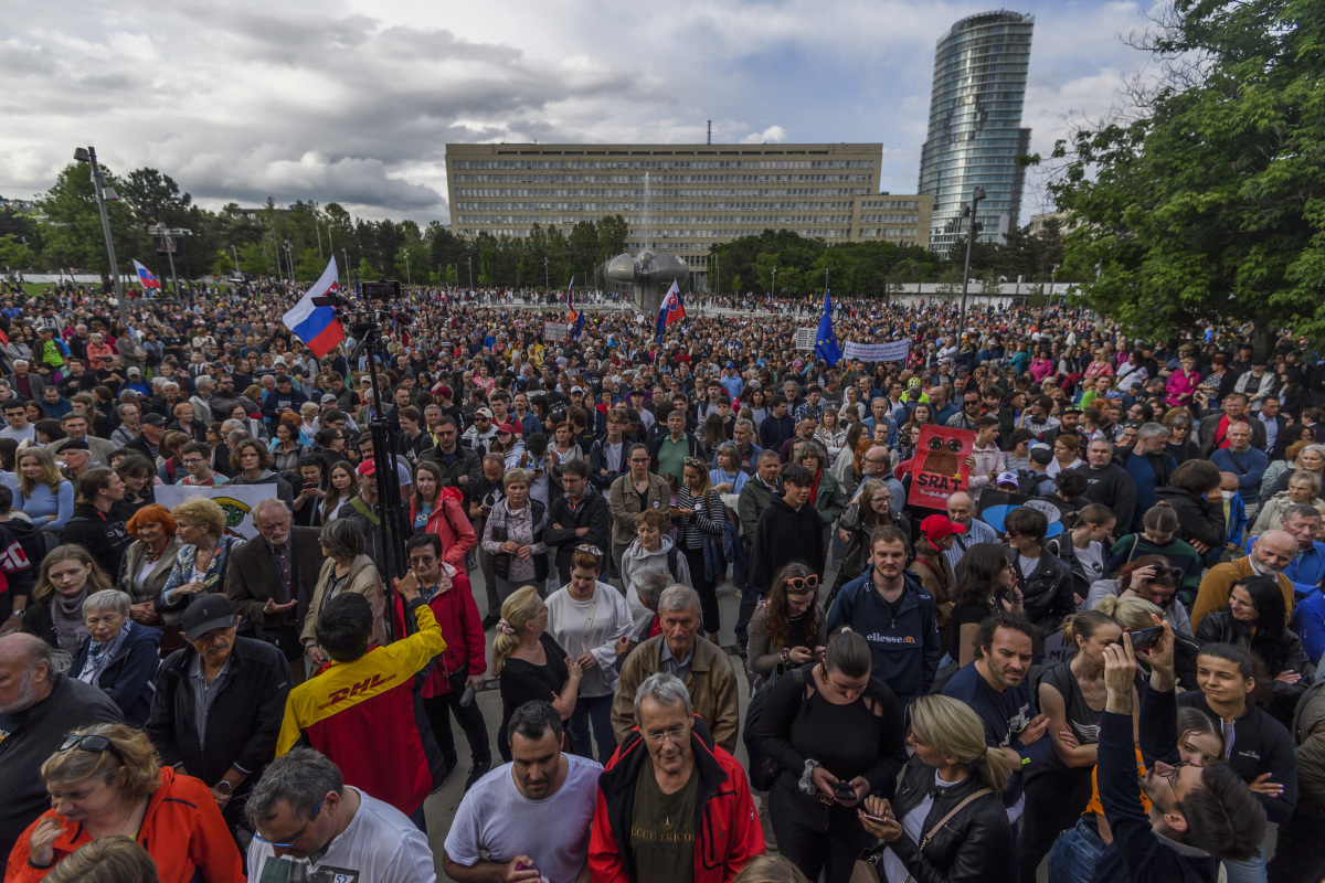 SR Bratislava PS protivládny protest BAX