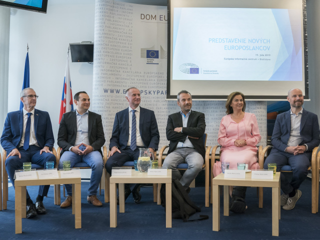 Europoslanci