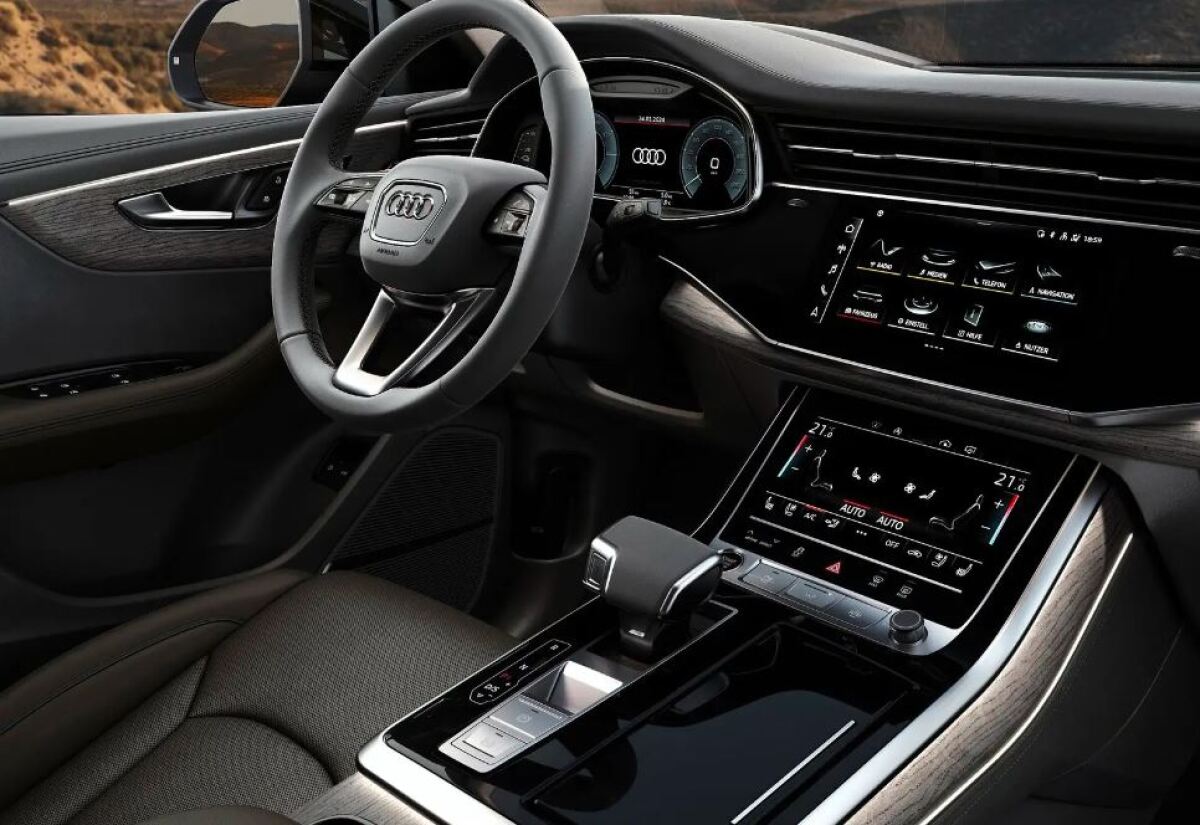 Audi Q8 PHEV 3